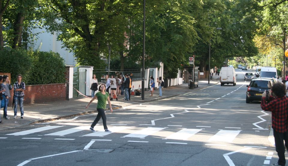 A Ticket to Ride: Beatles in London Tour - Abbey Road Crossing: How to Get the Photo Without Losing Your Mind
