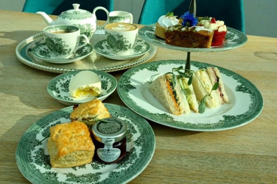 Afternoon Tea at the British Museum - Tea choices: organic loose leaf and flowering blends