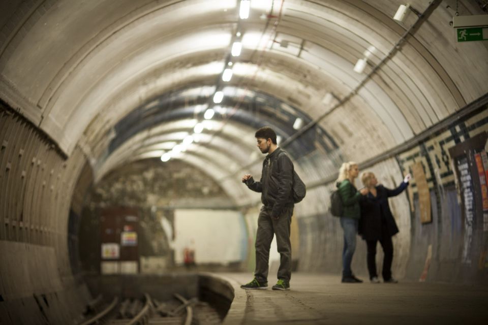Aldwych: Hidden Tube Station Guided Tour - WWII shelter stories and the treasure safe moment