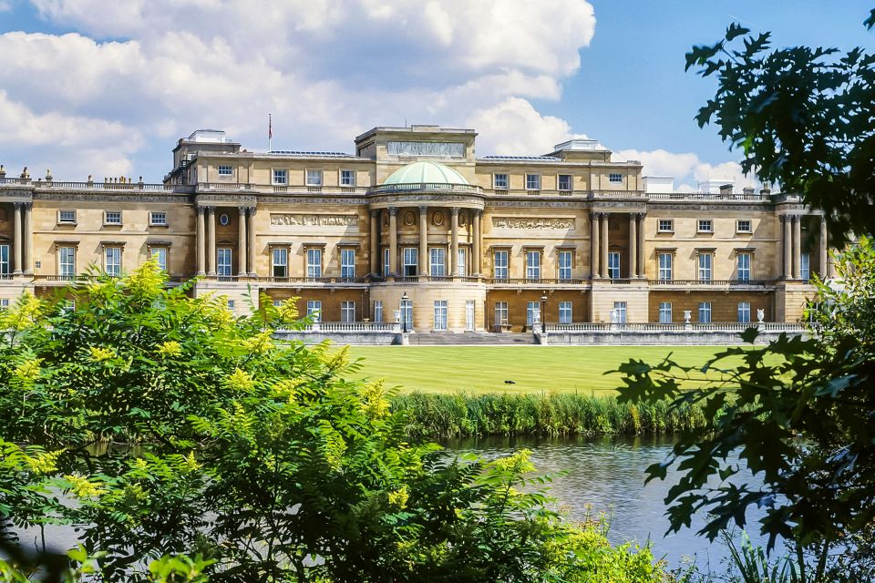 Buckingham Palace: The State Rooms Entrance Ticket - The multimedia tour: self-guided, but not guesswork