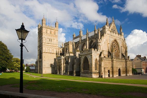 Devon and Cornwall: 5-Day Tour from London - Dartmoor and Tavistock: Drake country and real moor air