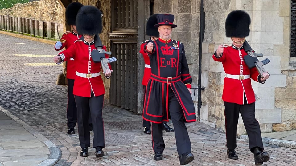 Early Access:Tower of London Opening Ceremony & Royal London - The Beefeaters: What the Opening Ceremony Feels Like