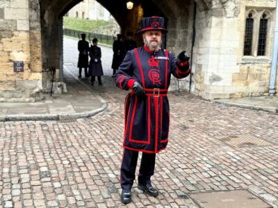 Early Access:Tower of London Opening Ceremony & Royal London - Crown Jewels Time: Jewel House and White Tower Without the Stress
