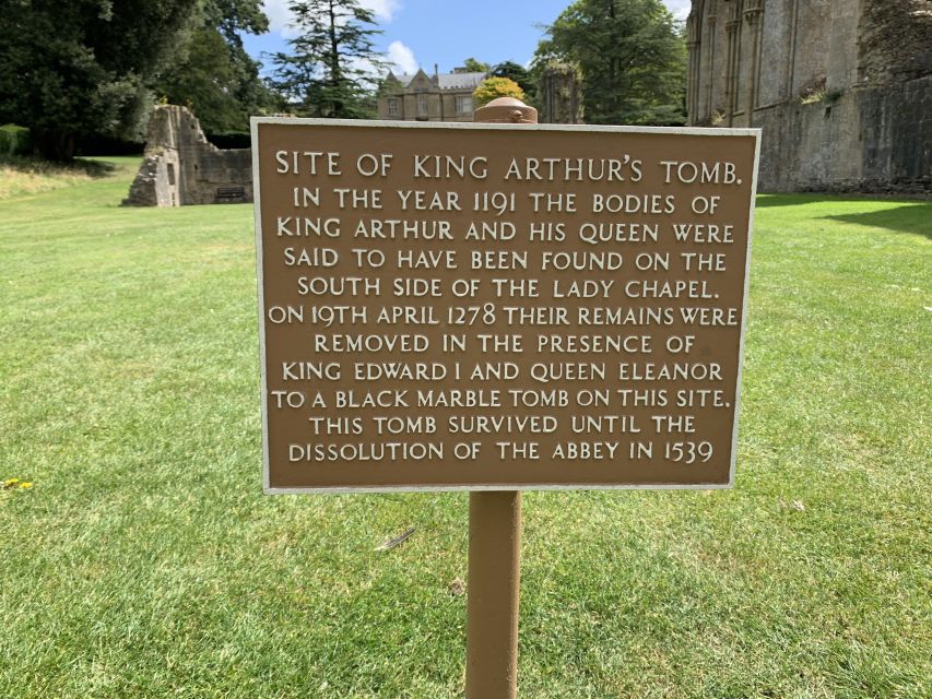 From London: Glastonbury and Cheddar Gorge Guided Day Trip - Wells on the way: a quick cathedral-city stop with character