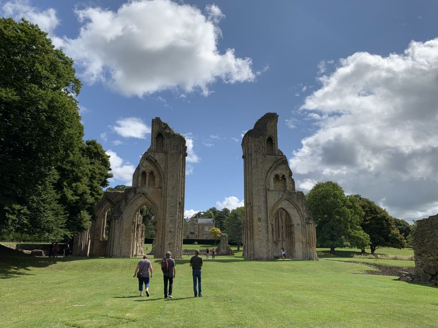 From London: Glastonbury and Cheddar Gorge Guided Day Trip - Who should book this day trip (and who might not)