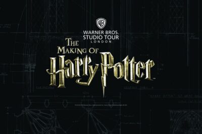 From London: Harry Potter Family Package with Transfers - Platform 9¾ and the Hogwarts Express photo moment