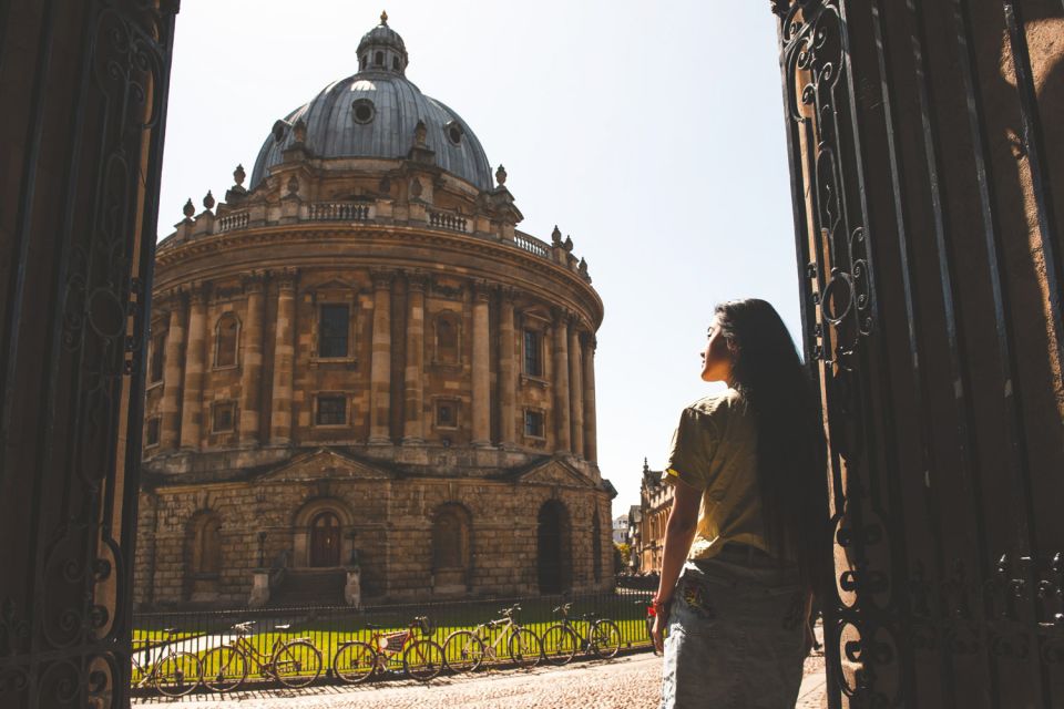 From London: Oxford and Cotswolds Villages Day Trip - Burford: the Gateway to the Cotswolds where shopping breaks feel like sightseeing