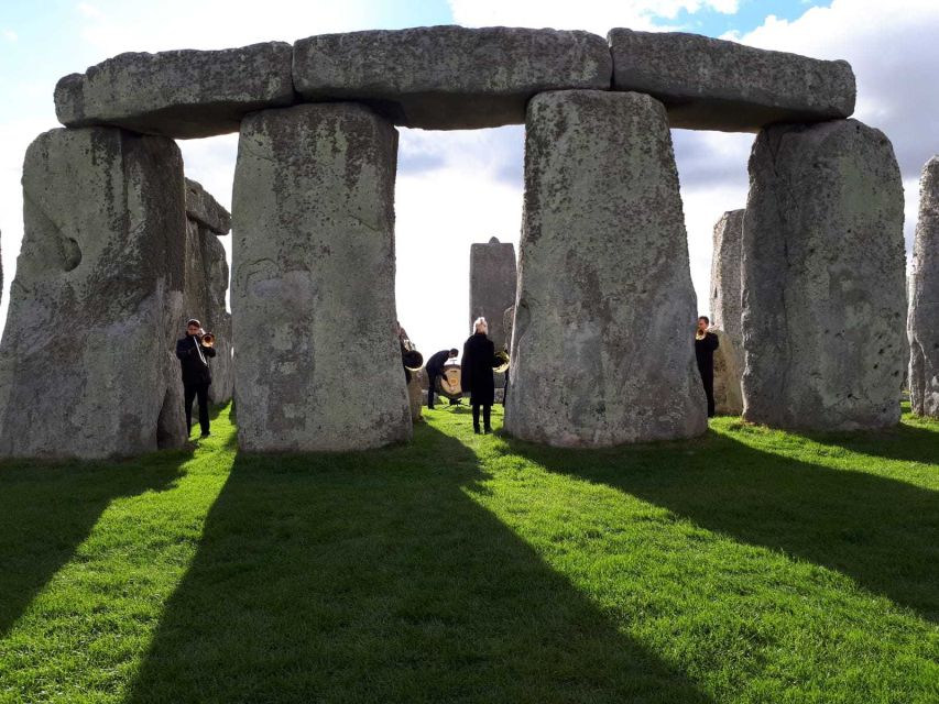 From London: Private Stonehenge Sunrise Viewing & Bath - Price and value: what $184 is really buying
