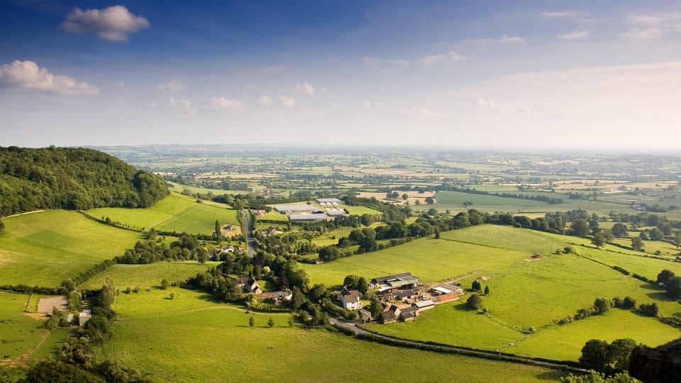 From London: Small Group Stonehenge, Bath & Cotswolds Tour - Stonehenge: More Than a Photo Stop