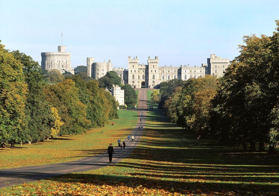 From London: Stonehenge Inner Circle and Windsor Day Trip - Windsor choices: town walk with Georgian touches or Windsor Castle inside