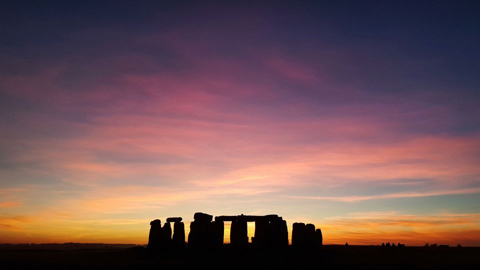 From London: Stonehenge Inner Circle and Windsor Day Trip - How the day flows: early vs late order, pacing, and return to London