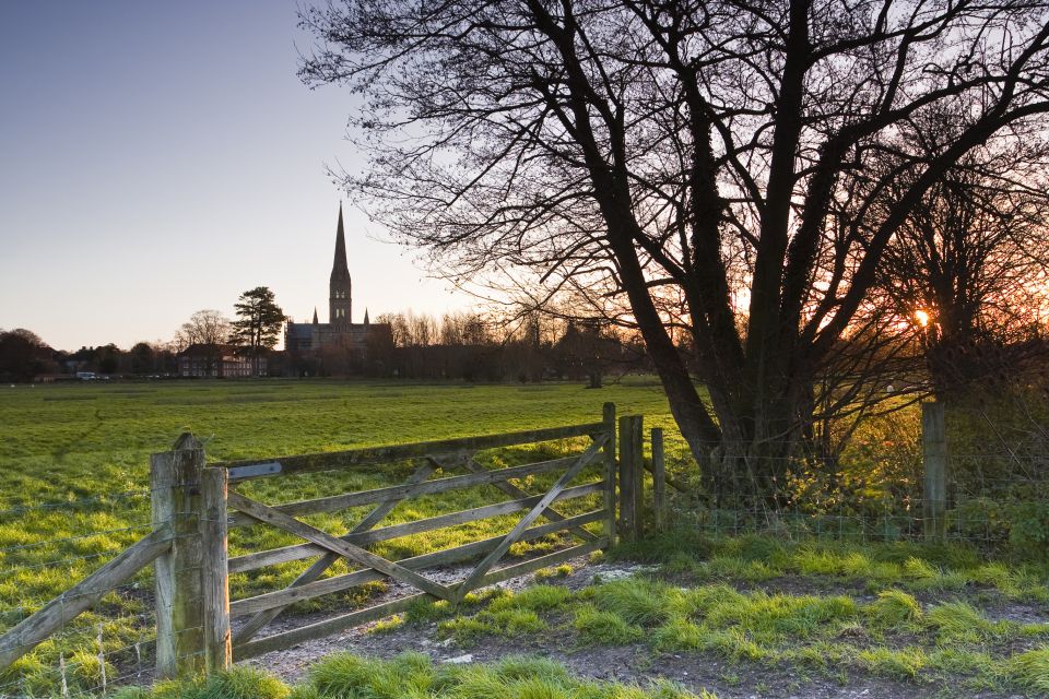 From London: Stonehenge, Windsor and Salisbury Guided Tour - Guide quality and why the names you hear matter