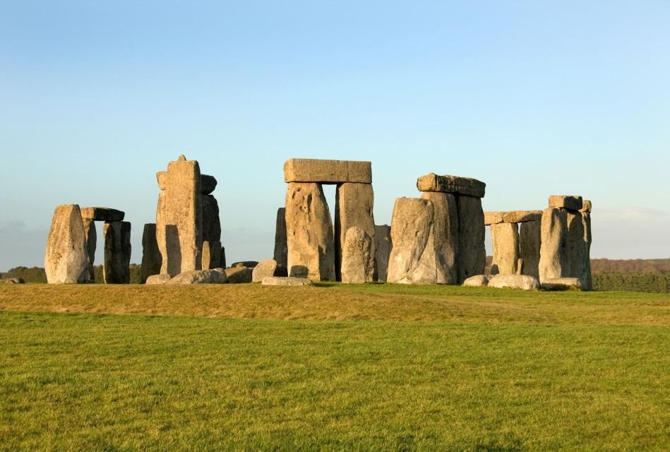 From London: Stonehenge & Windsor Tour - Getting Out of London: Victoria Coach Station and a Guided Ride That Counts