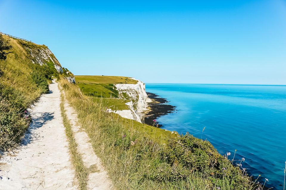 From London: White Cliffs of Dover and Canterbury Day Trip - Meeting at Blackfriars and the coach ride to Kent