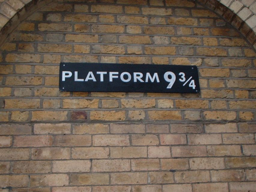 Harry Potter film locations Tour in London - The Half-Blood Prince bridge and the Thames broomstick flight