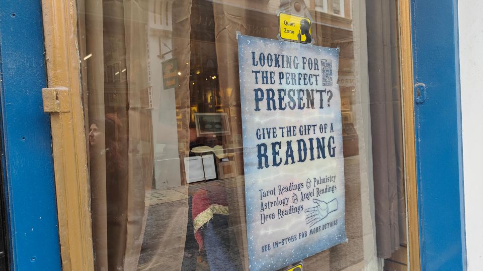 Harry Potter in London - Private Walking Tour - Trafalgar Square to Craven Street: recognizable landmarks with wizard-world explanations