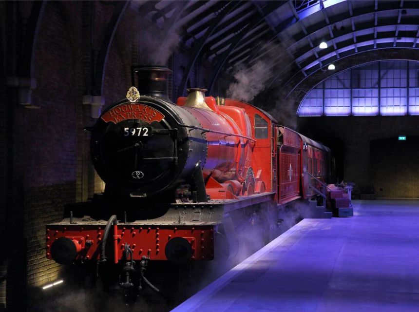 Harry Potter: Warner Bros. Studio Tour from King's Cross - The Great Hall, Dumbledore’s office area, and photo moments