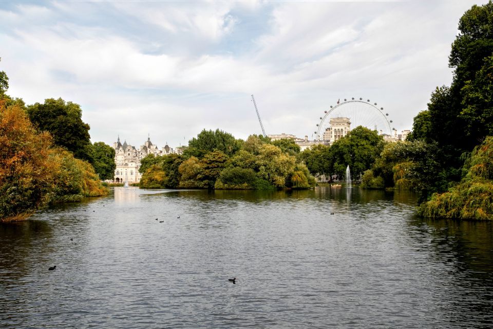 Highlights of Royal London Bike Tour (3 Hours) - The royal lineup: Buckingham Palace, the Mall, and nearby icons