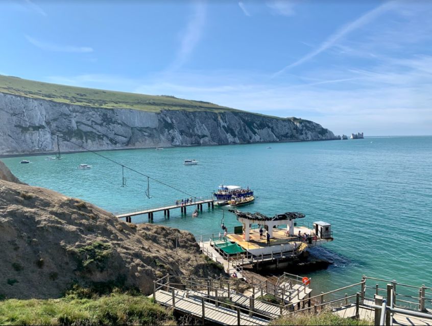 Isle of Wight Day Trip from London - Getting There from London: Luxury Coach, Ferry, and a 14-Hour Day