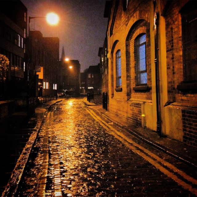 Jack the Ripper: Solve the Crime Walking Tour (Kids Free!) - Following the Murders in Sequence Through Dark, Narrow Streets