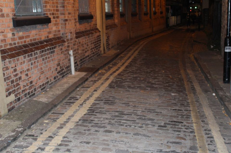 Jack The Ripper Tour in London's East End - Where You Meet: Bishopsgate Police Station Is the Easy Anchor