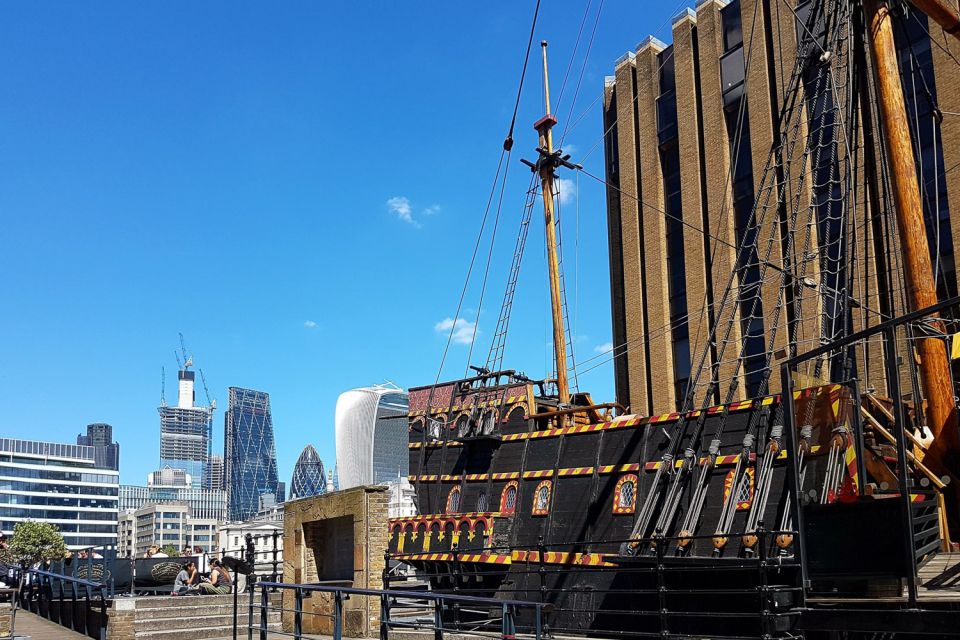 London: 30 London Sights Guided Walking Tour - London Bridge to the City: Globe, Clink, Borough Market, and the Shard