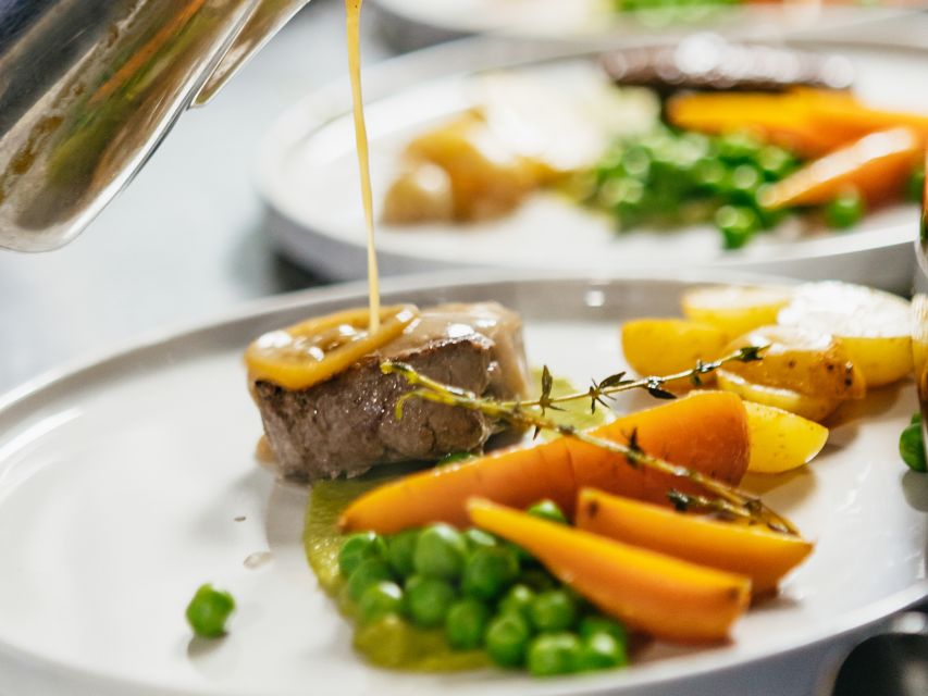 London: 6-Course Gourmet Dinner on a Luxury Coach - Why This London Dinner Tour Works Better Than a Standard Night Out