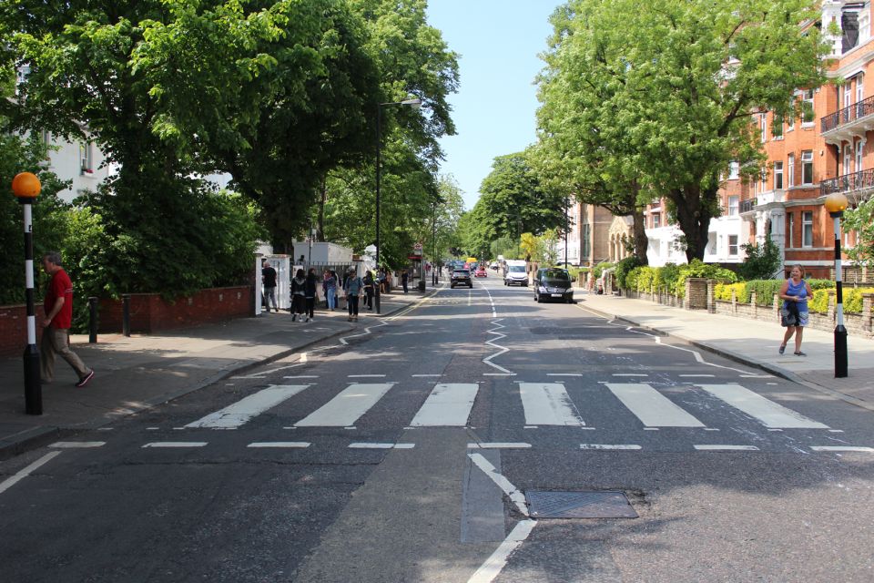 London: Beatles Tour by Black Taxi - Recording studios and the sound of London music-making