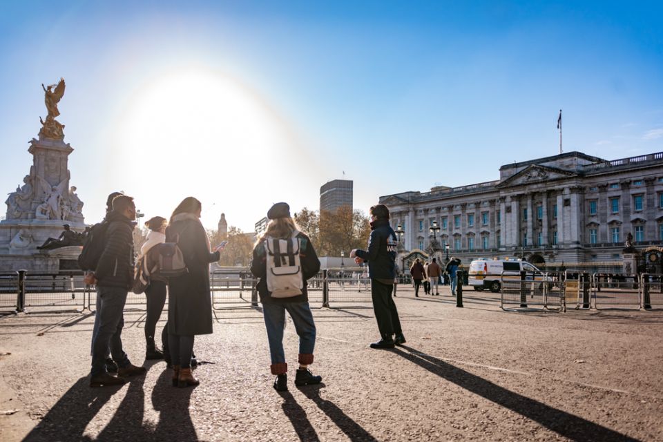 London: Best Landmarks Walking Tour - Your included app: keep walking after the two hours