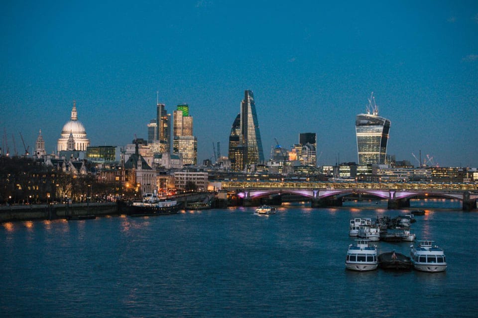 London: Big Bus Panoramic Evening Tour by Open-Top Bus - Wheelchair accessible and easy to follow once you’re onboard