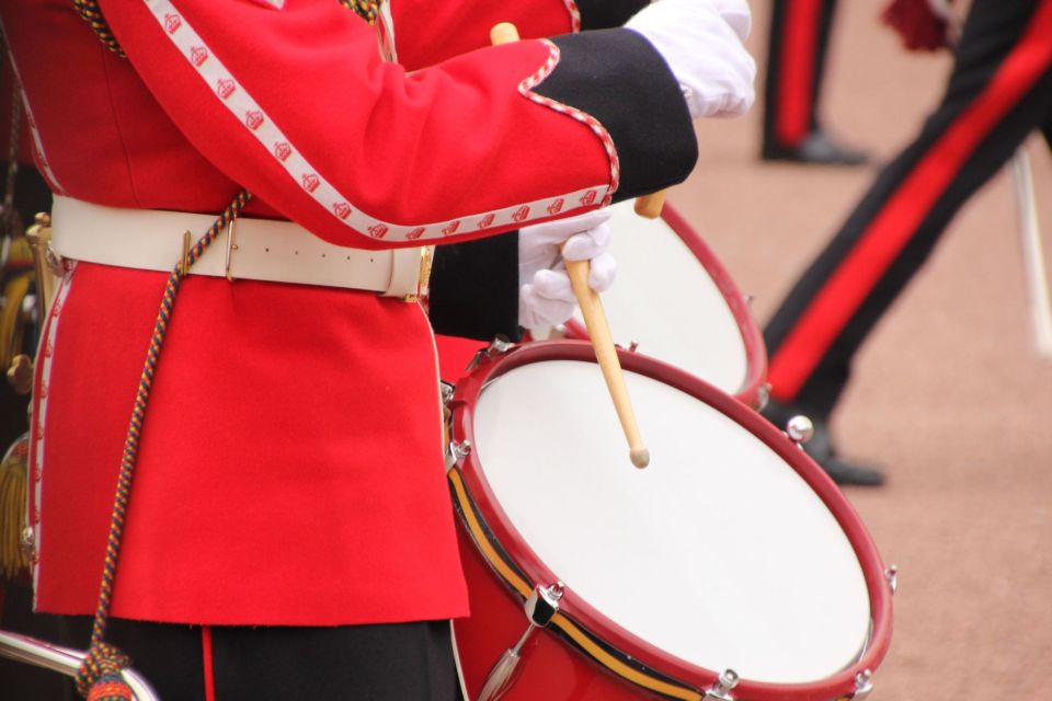London: Buckingham Palace & Changing of the Guard Experience - When the Schedule Shifts: Operational Duties and Road Closures