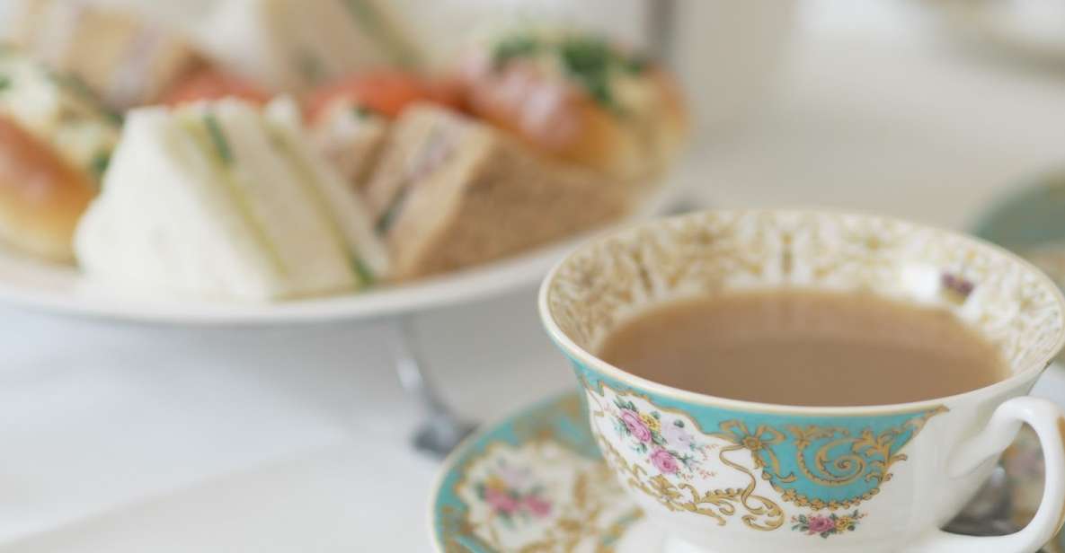 London: Buckingham Palace Walk & Tea at Kensington Palace - Key points at a glance