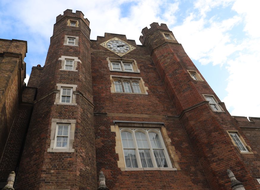 London: Buckingham Palace Walk & Tea at Kensington Palace - Buckingham Palace views, bear-skin guard moments, and Constitution Hill