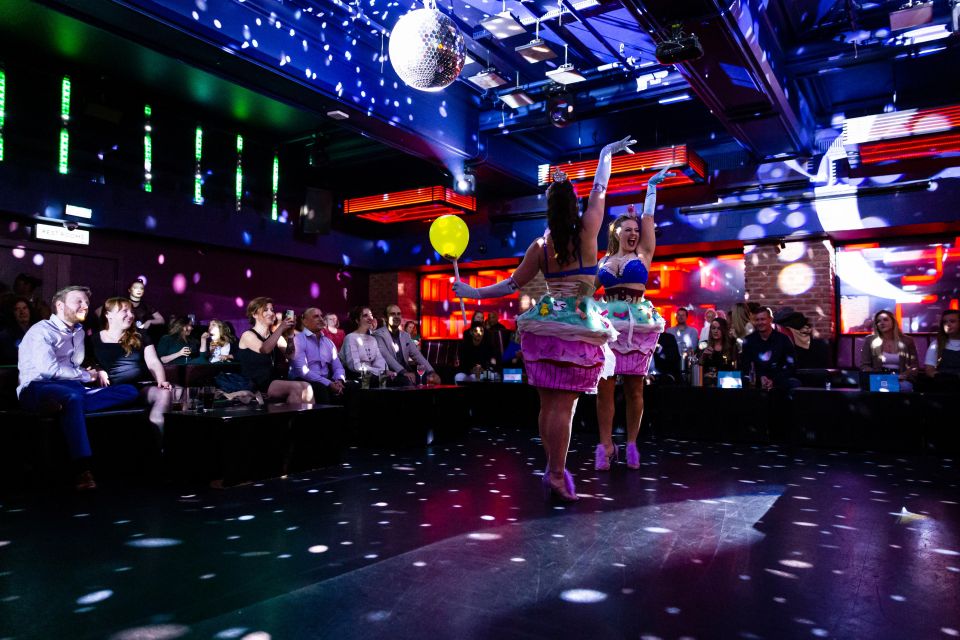 London: Burlesque Cabaret Show in the West End - Seating and show-viewing tips for a close-up cabaret