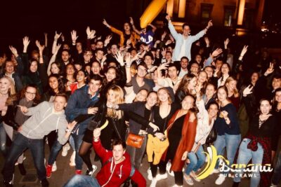 London : Central London Bar Crawl with discounts on drinks - Simmons Bar Kick-Off: Wristbands and Deal Drinks