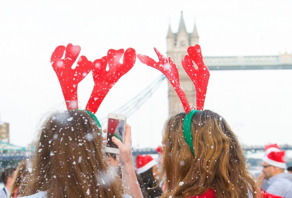 London: Christmas Day Sightseeing Cruise - Price and value: is $43 a fair deal for Christmas Day?