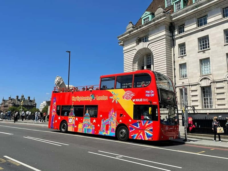 London: City Sights Hop-On Hop-Off Bus & Bookable Extras - Audio guide in 11 languages: good when it works, useful when you troubleshoot