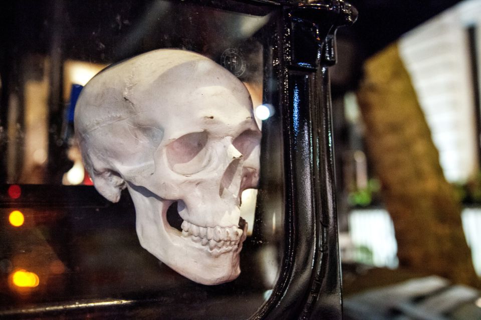 London: Comedy Horror Ghost Tour on a Bus - The comedy-horror show on a moving double-decker