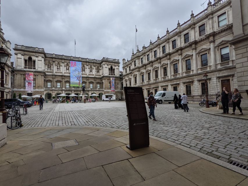 London: Custom Private Tour by Car - Parks, photo stops, and scenic pacing: Green Park, Hyde Park, Royal connections