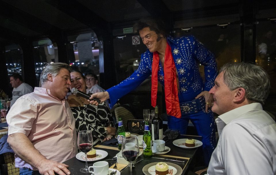 London: Dinner Cruise with Elvis Tribute on the Thames River - Your Included Three-Course Dinner: Solid Value for a Moving Night