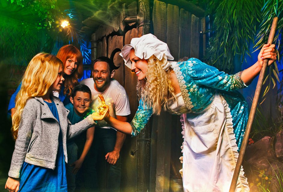 London: DreamWorks Shrek's Adventure Tour - The live fairy-tale shows: acting, effects, and constant motion