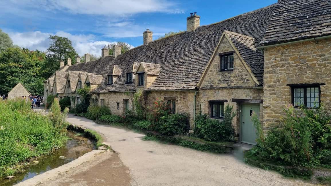 London: Full Day Cotswolds Tour with Shakespeare's Stratford - Chipping Campden: the wool-town high street hit