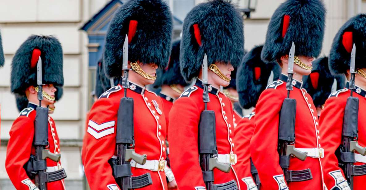 London: Full-Day Sightseeing Bus Tour with River Cruise - Buckingham Palace Photo Stop and Guards: Plan for Photos, Not Guarantees
