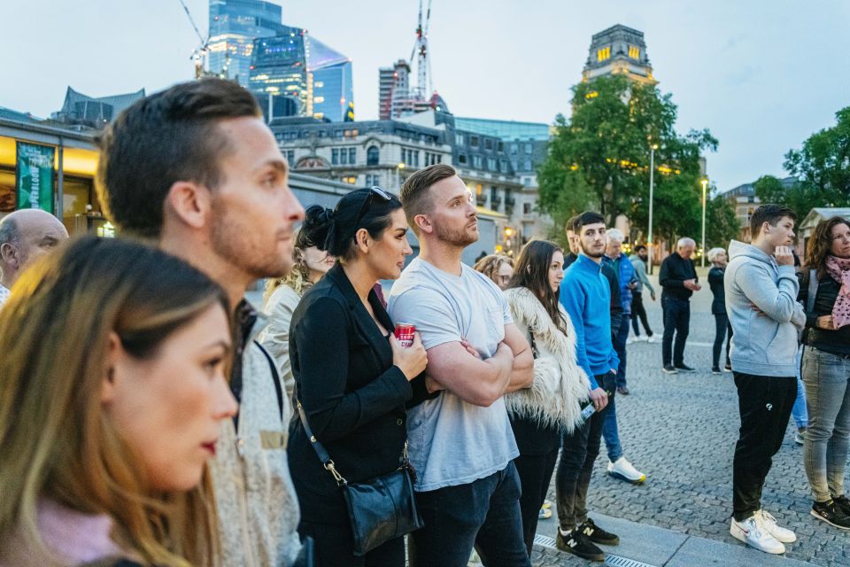 London: Ghost Walk and River Thames Boat Ride - Meeting at Green Park and Getting the Night Rolling