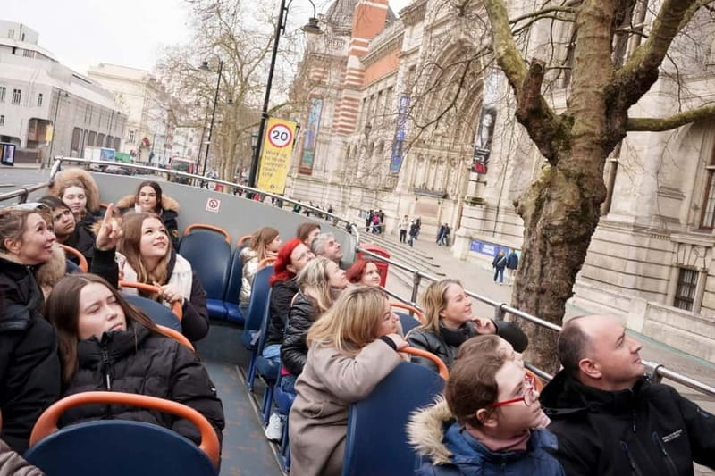 London: Golden Tours Gray Line Hop-on Hop-off Bus Tour - Free walking tours: Jack the Ripper and Royal London