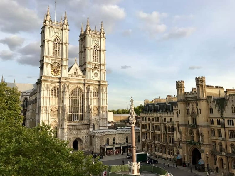 London: Guided Tour of Houses of Parliament & Westminster - Entering Westminster Abbey in the calmest window
