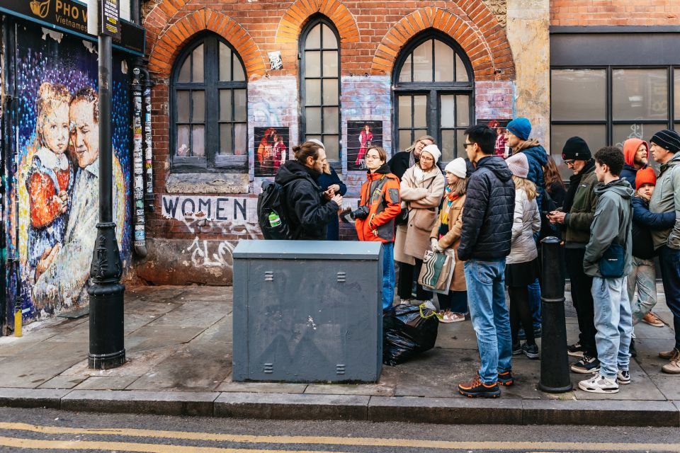 London: Half-Day Street Art Tour and Workshop - Tutor Styles: Why Small Mentoring Matters