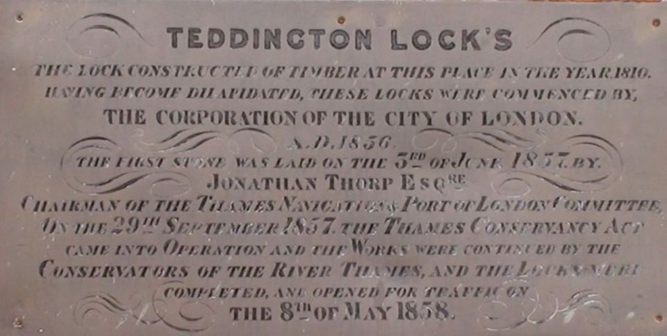 London: Hampton Court to Richmond River Thames Cruise - From Hampton Court Landing Stage (Pier 3): The Logistics That Matter