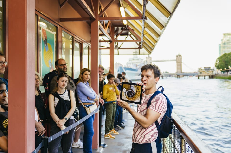 London: Harry Potter Walking Tour in German - From Golden Hinde to Gringotts Wizarding Bank: the route that makes London feel like a spell