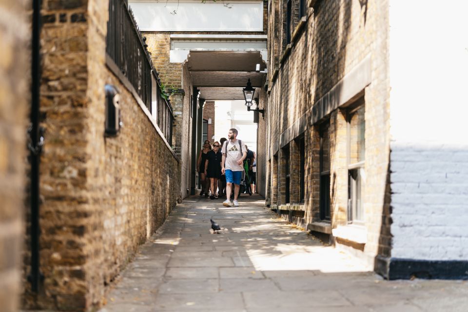 London: Historic Pubs of Central London Walking Tour - From Southwark to the West End: what the route teaches you